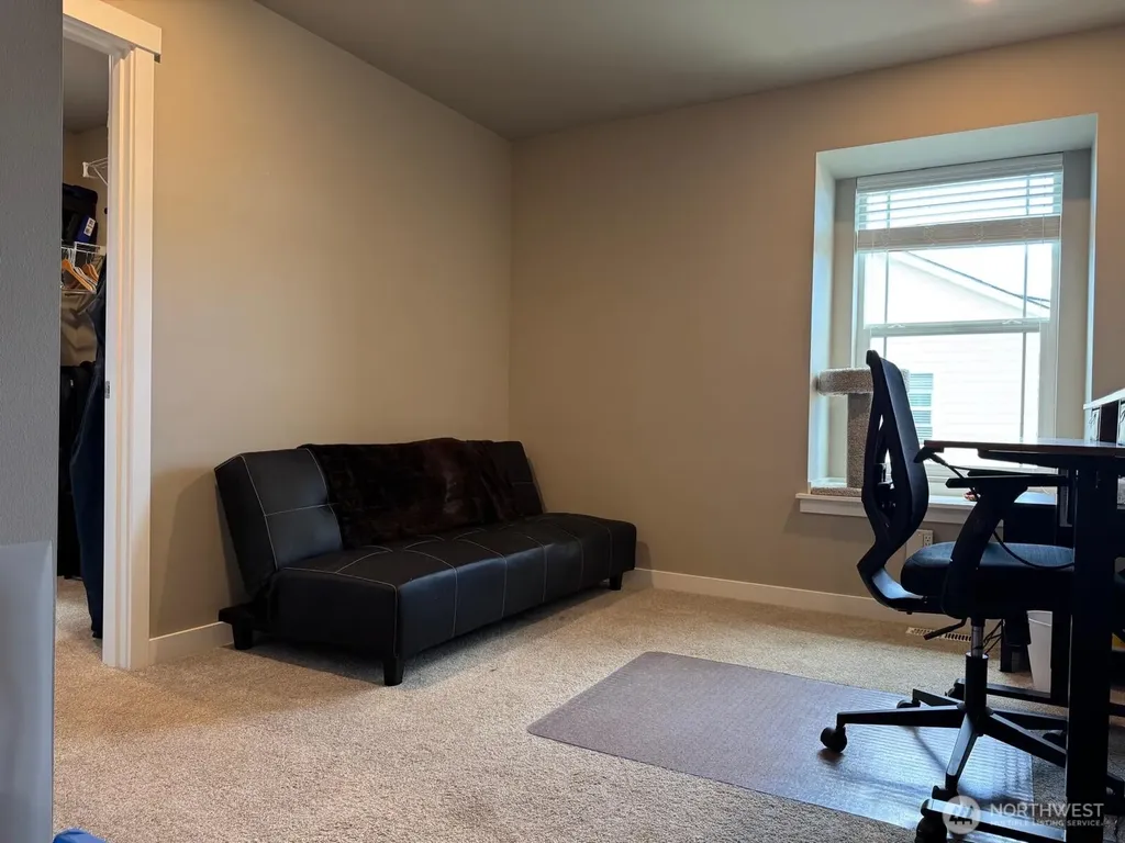 927 Vine Maple Street SE Lacey WA 98503