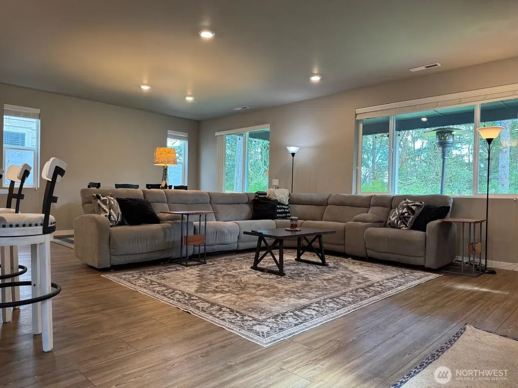 927 Vine Maple Street SE Lacey WA 98503