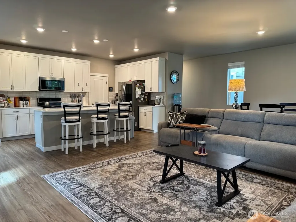 927 Vine Maple Street SE Lacey WA 98503