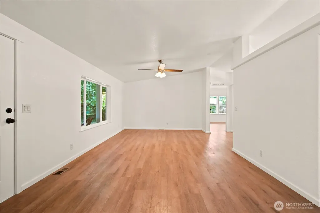5807 Cameron Road Freeland WA 98249