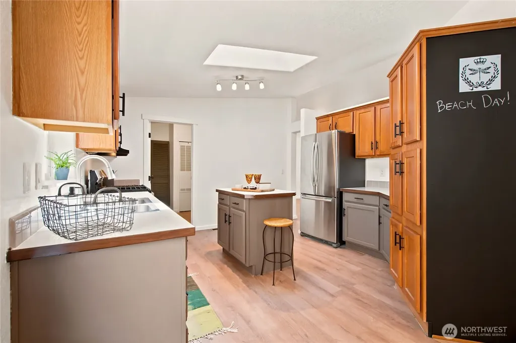 5807 Cameron Road Freeland WA 98249