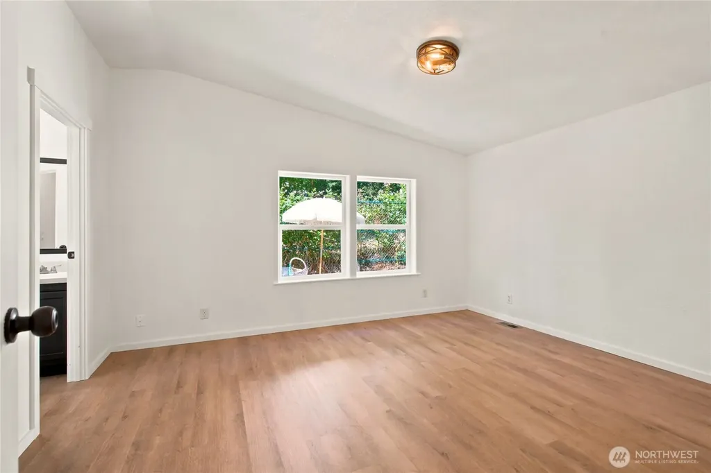 5807 Cameron Road Freeland WA 98249