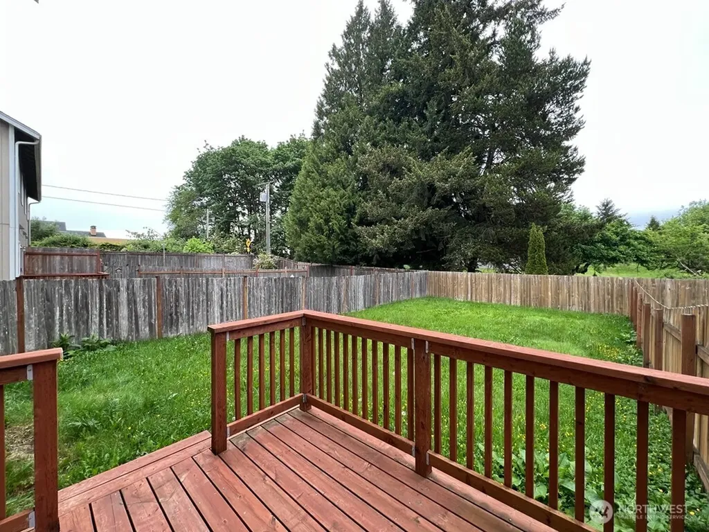 512 N 4th Avenue SW Tumwater WA 98512