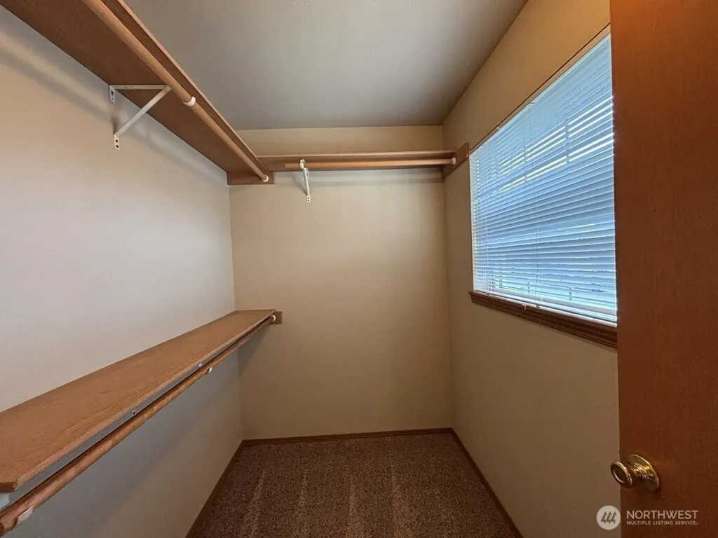 512 N 4th Avenue SW Tumwater WA 98512