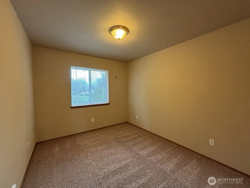 512 N 4th Avenue SW Tumwater WA 98512