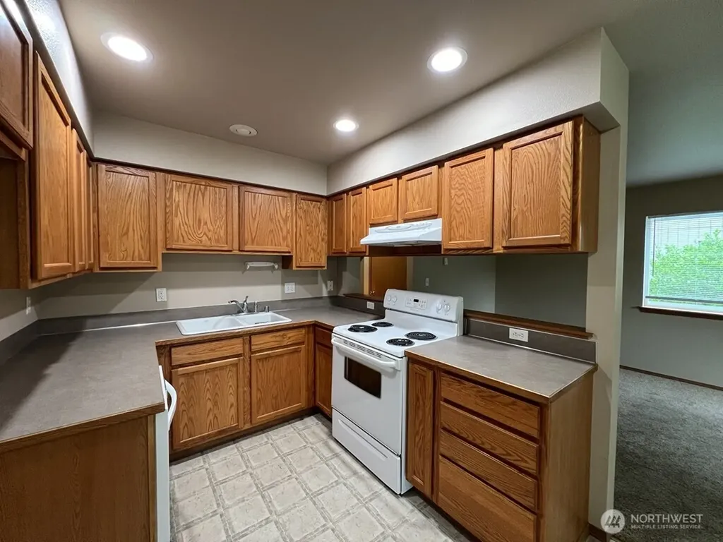512 N 4th Avenue SW Tumwater WA 98512