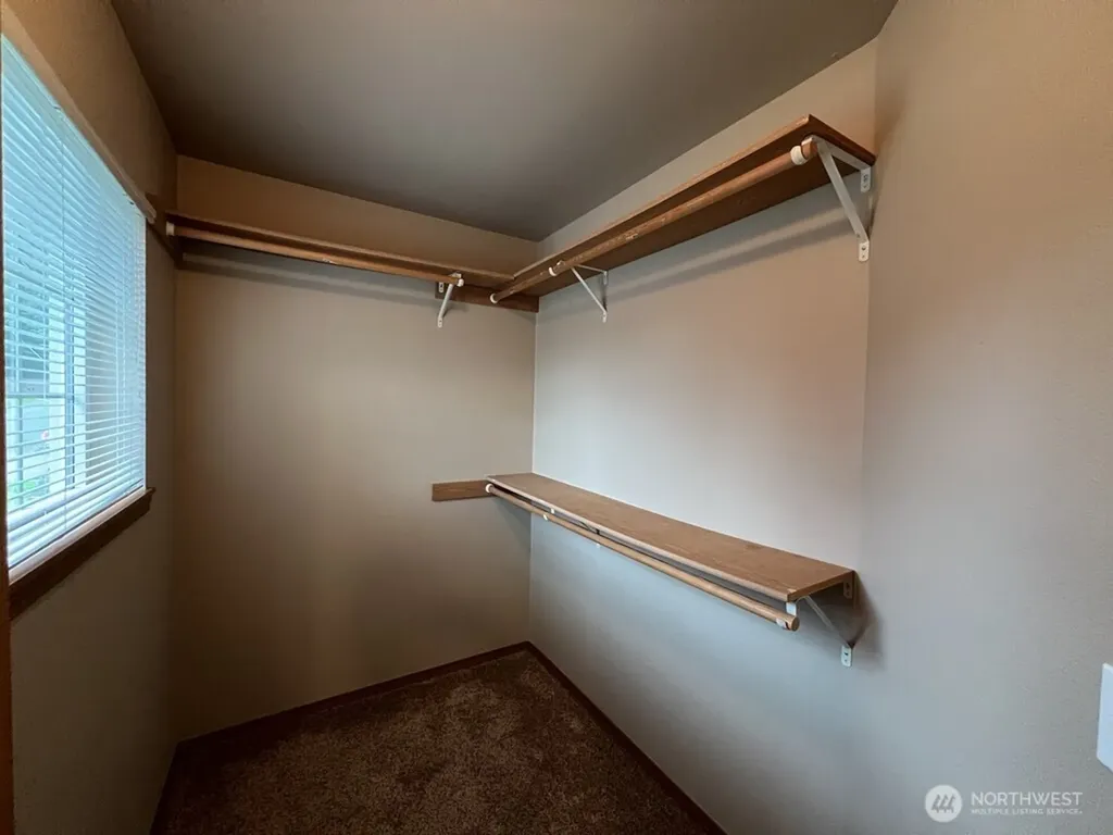 512 N 4th Avenue SW Tumwater WA 98512