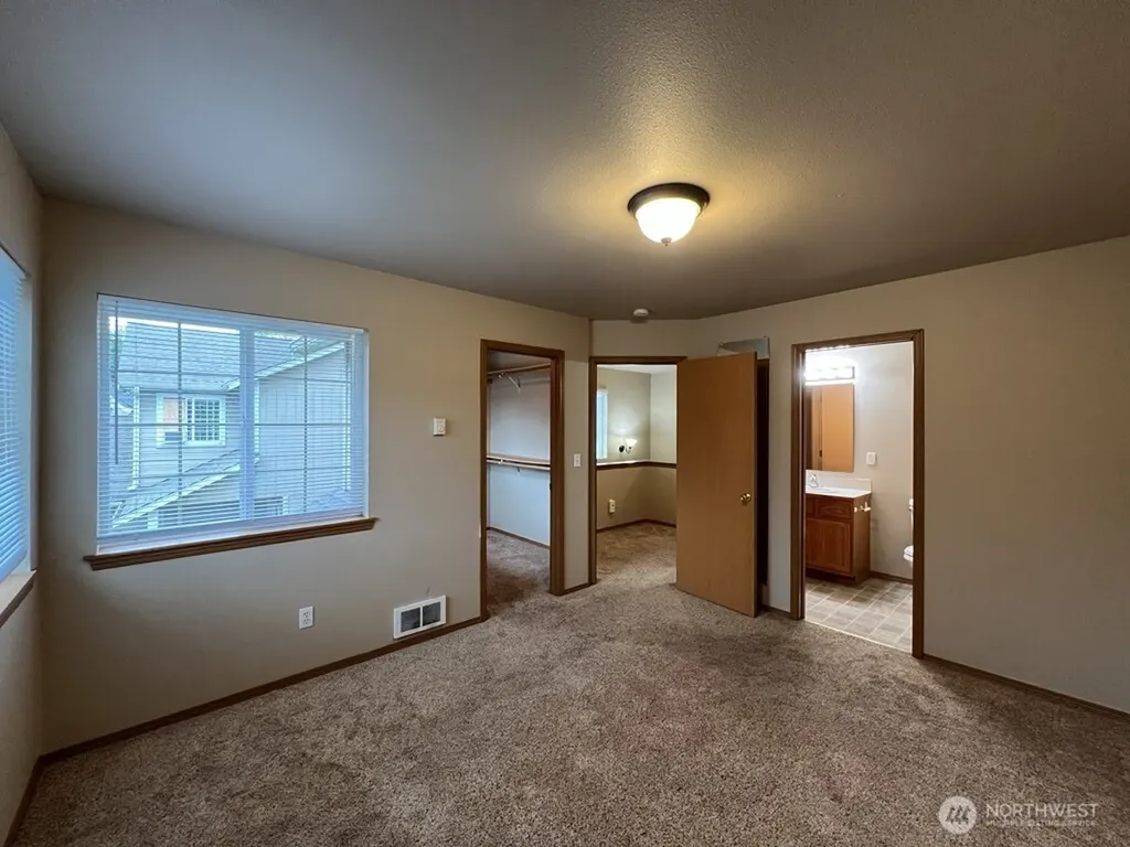 512 N 4th Avenue SW Tumwater WA 98512