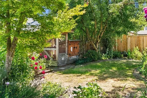9248 3rd Avenue NW Seattle WA 98117