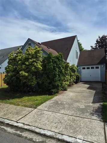 118 99th St Court E Tacoma WA 98445