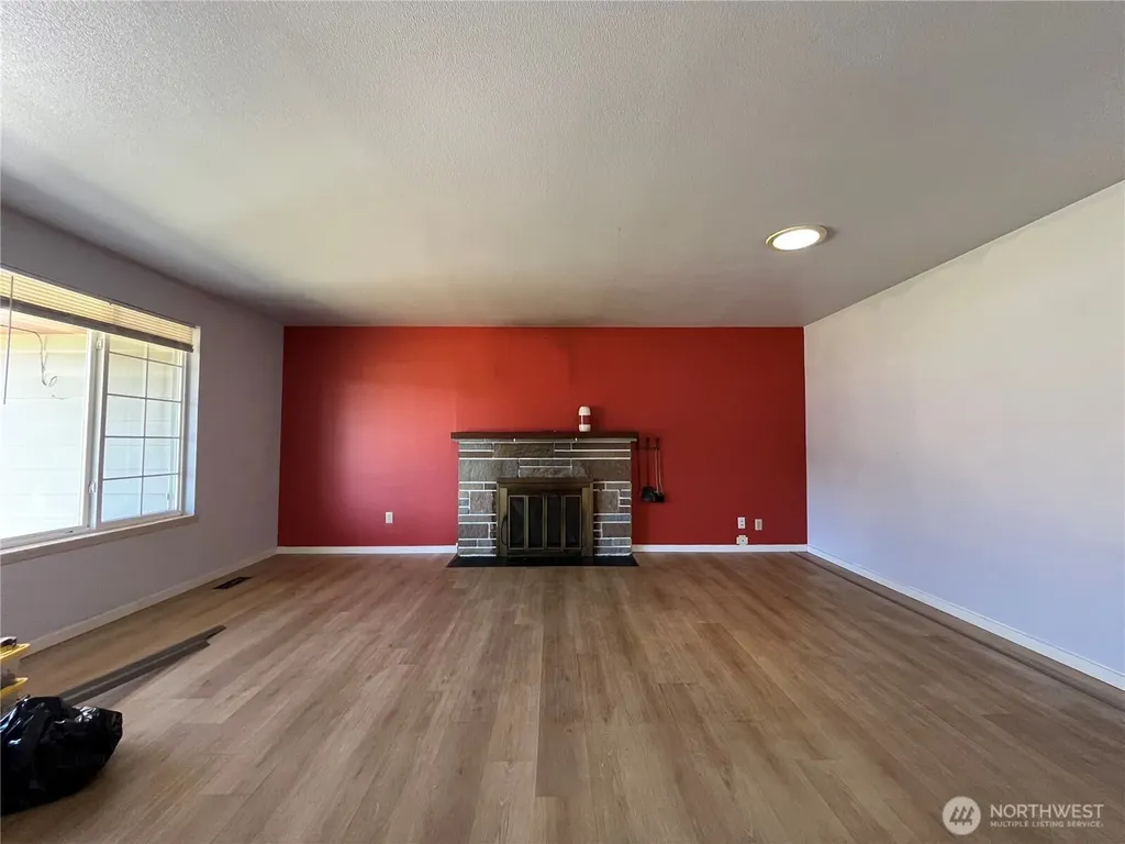 9621 S 241st Street Kent WA 98030