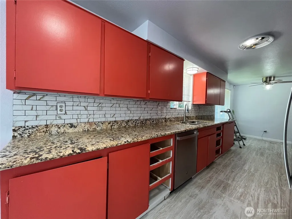 9621 S 241st Street Kent WA 98030