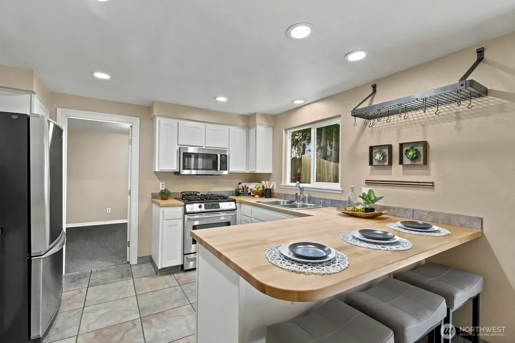 11419 22nd Place NE Lake Stevens WA 98258