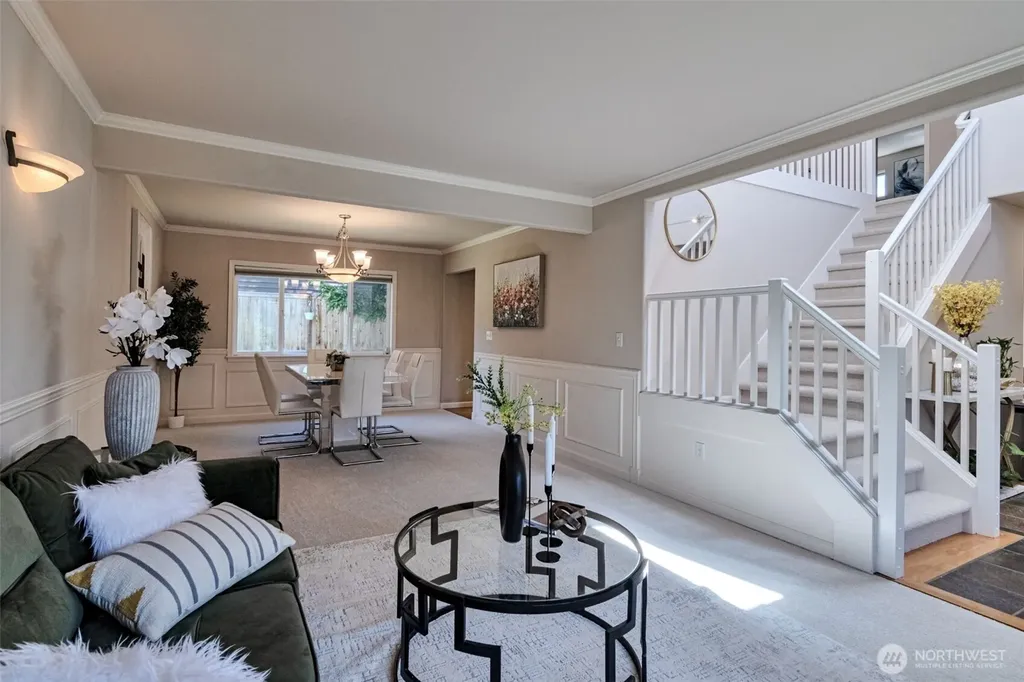 19807 23rd Dr SE Bothell WA 98012