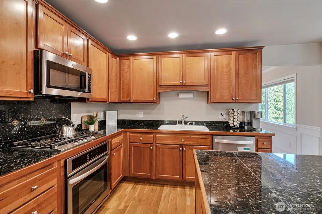 19807 23rd Dr SE Bothell WA 98012