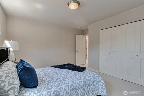 19807 23rd Dr SE Bothell WA 98012