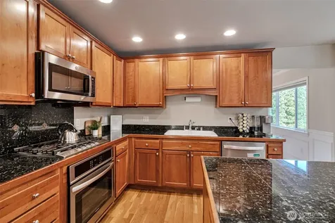 19807 23rd Dr SE Bothell WA 98012