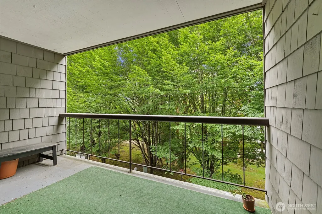 6479 137th Avenue NE Redmond WA 98052