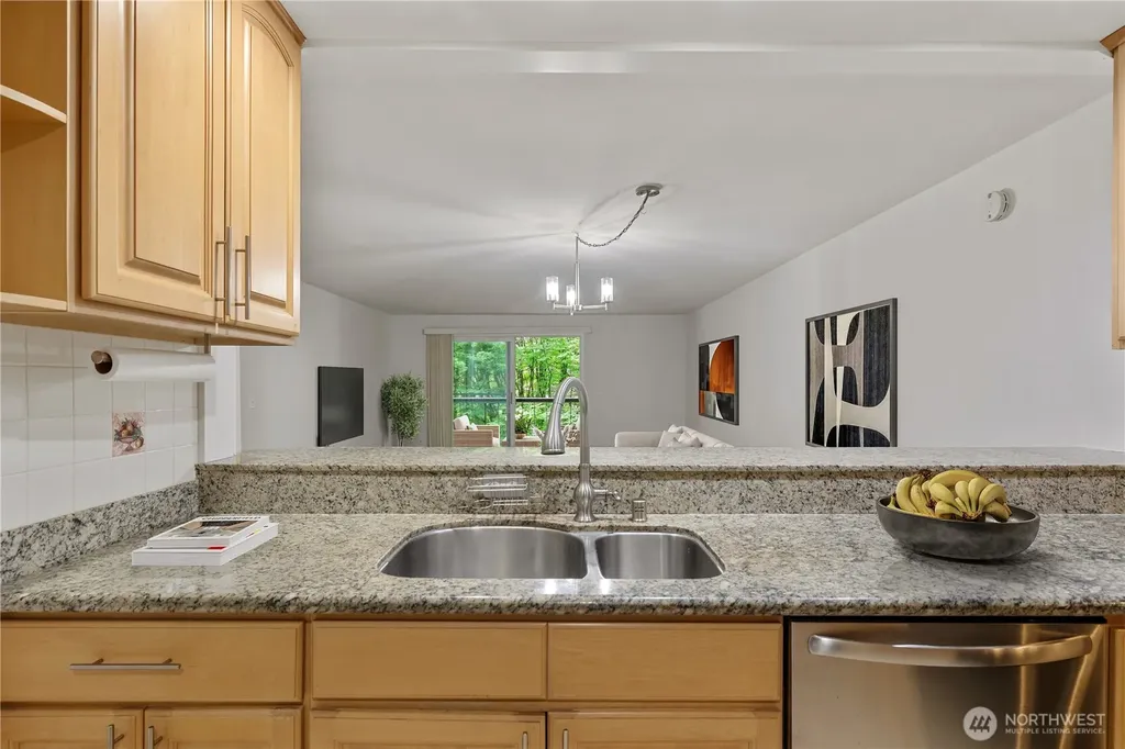 6479 137th Avenue NE Redmond WA 98052
