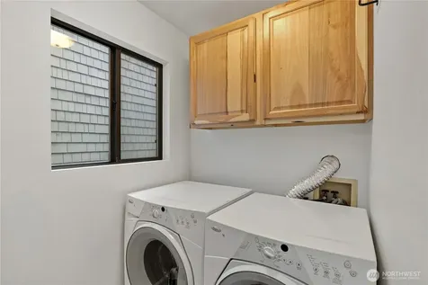 6479 137th Avenue NE Redmond WA 98052