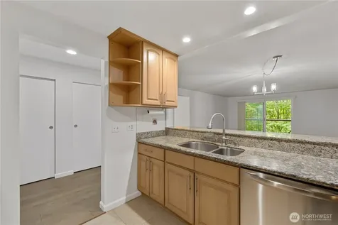 6479 137th Avenue NE Redmond WA 98052