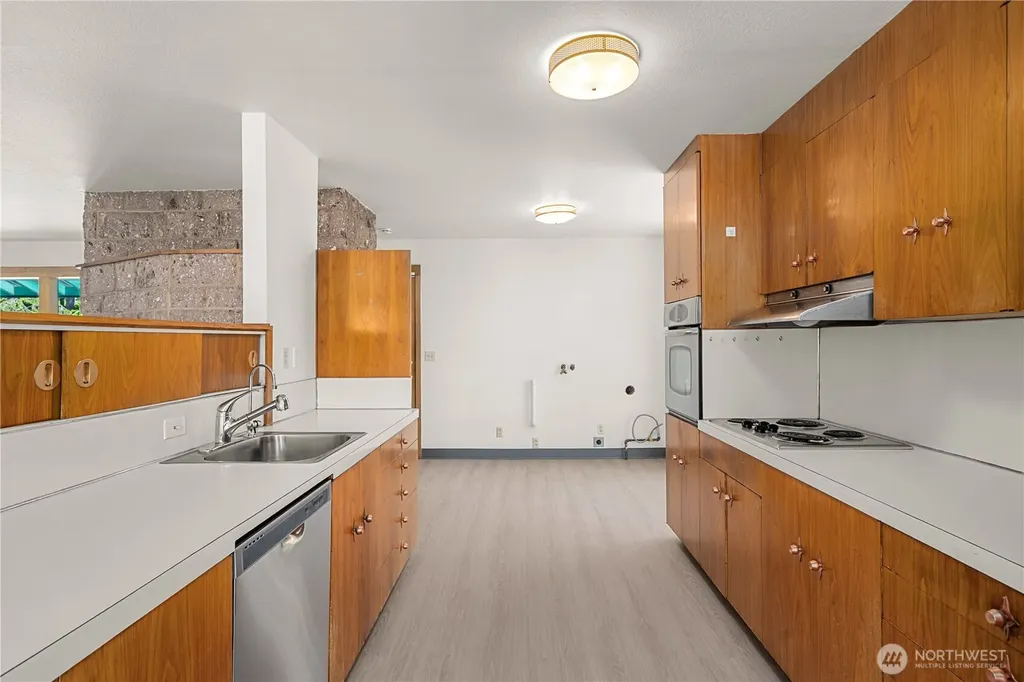 8920 Randall Dr NW Gig Harbor WA 98332