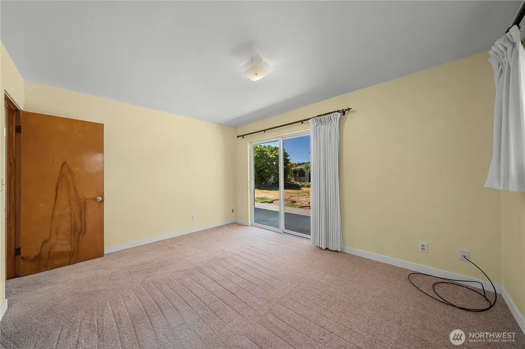 8920 Randall Dr NW Gig Harbor WA 98332