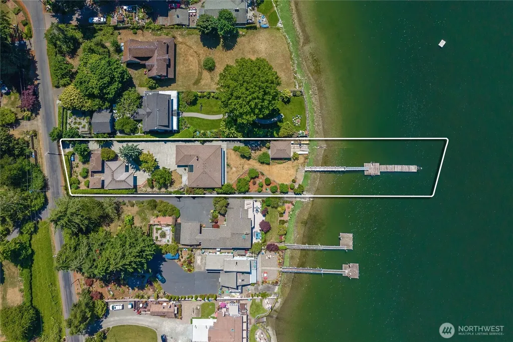 8920 Randall Dr NW Gig Harbor WA 98332