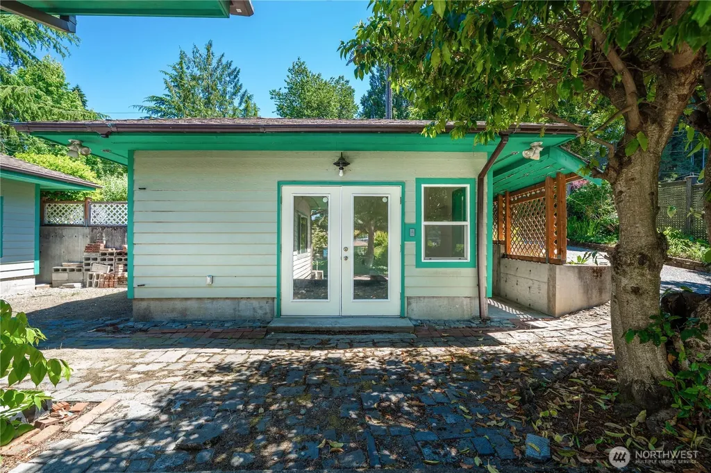 8920 Randall Dr NW Gig Harbor WA 98332