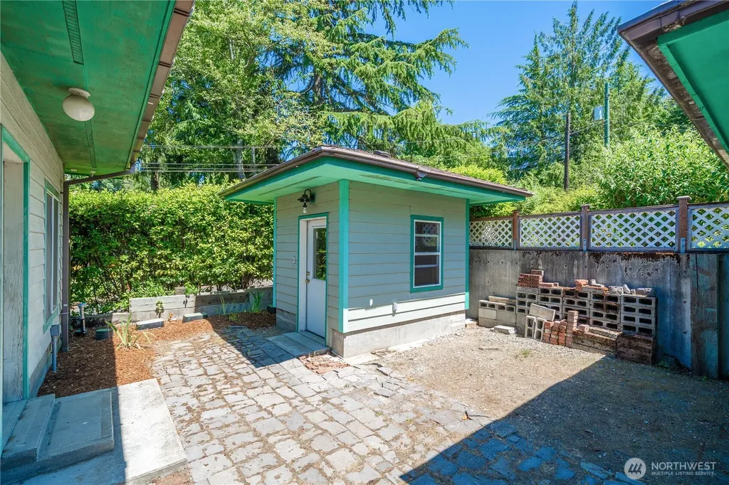 8920 Randall Dr NW Gig Harbor WA 98332