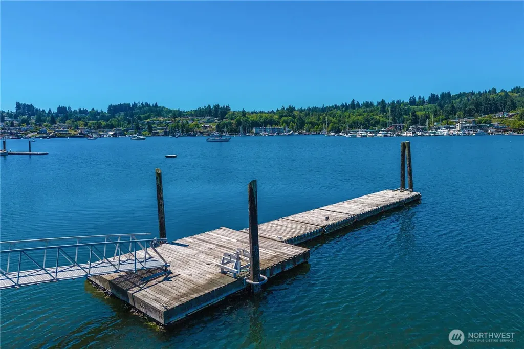 8920 Randall Dr NW Gig Harbor WA 98332