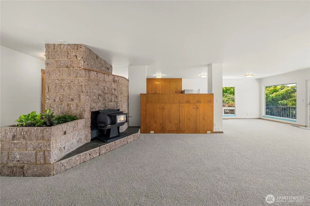 8920 Randall Dr NW Gig Harbor WA 98332