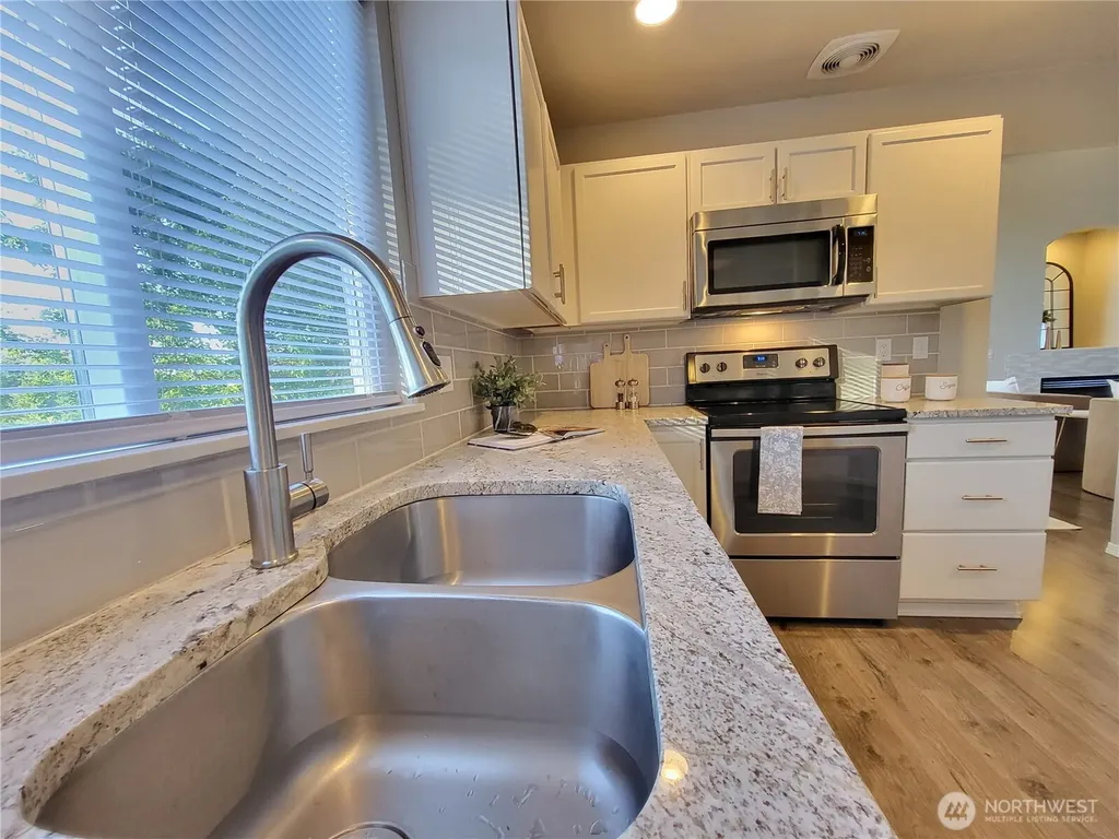 11531 15th Place SE Lake Stevens WA 98258