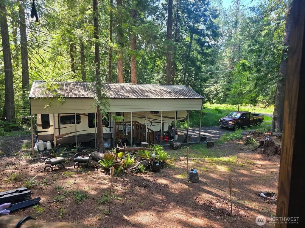 71 E Lakeshore Drive E Shelton WA 98584