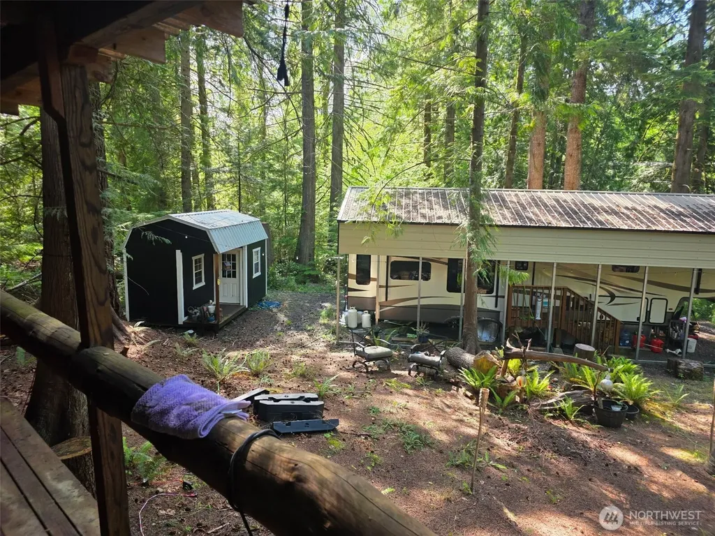 71 E Lakeshore Drive E Shelton WA 98584