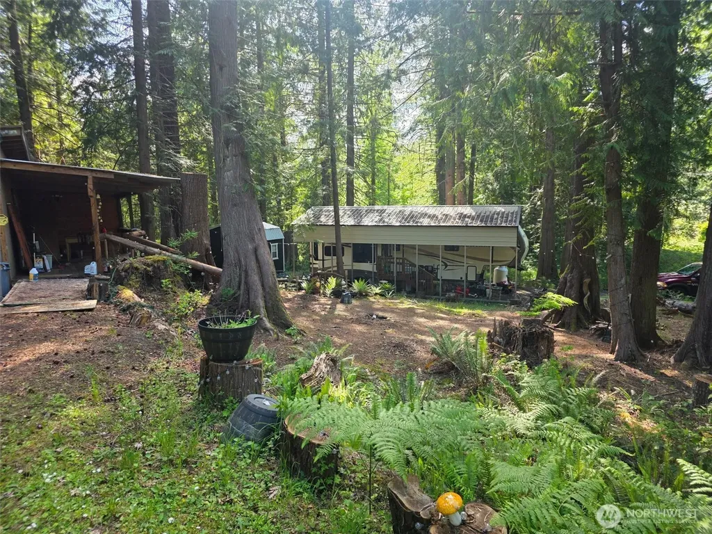 71 E Lakeshore Drive E Shelton WA 98584