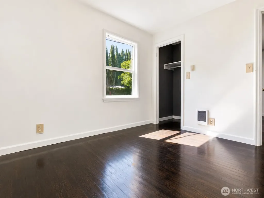 3051 Oak Street Longview WA 98632