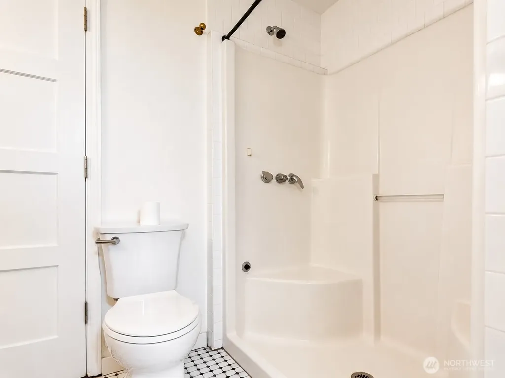 3051 Oak Street Longview WA 98632