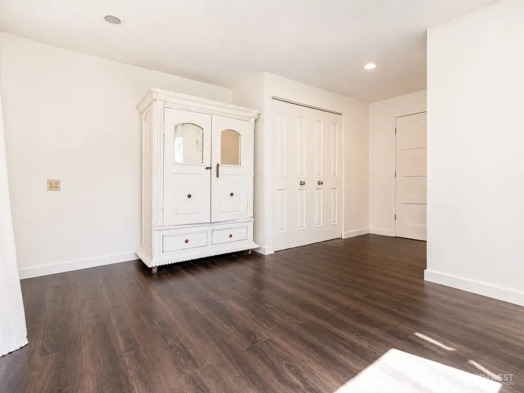 3051 Oak Street Longview WA 98632