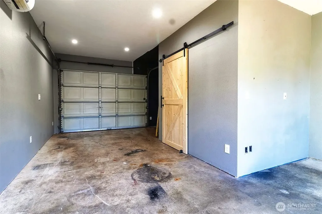 3051 Oak Street Longview WA 98632