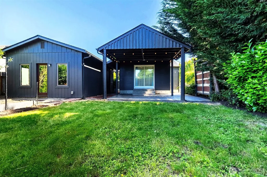 3051 Oak Street Longview WA 98632