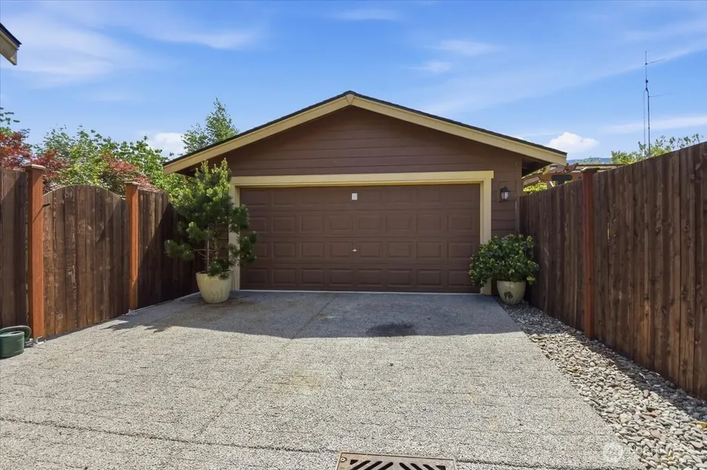 759 NE 2nd Street North Bend WA 98045