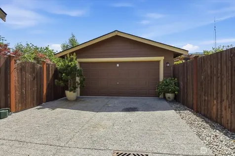 759 NE 2nd Street North Bend WA 98045