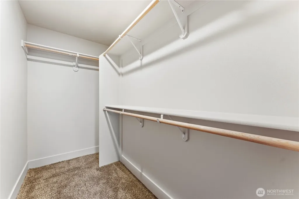 202 N Sandy Loop Moses Lake WA 98837