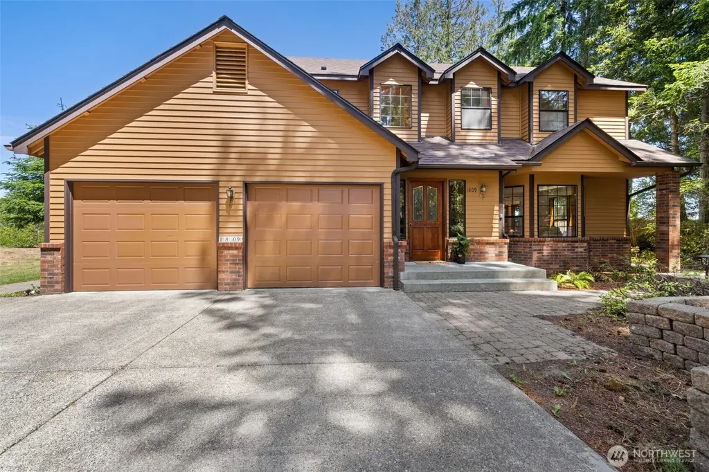 1809 E Woodhaven Lane Port Angeles WA 98362
