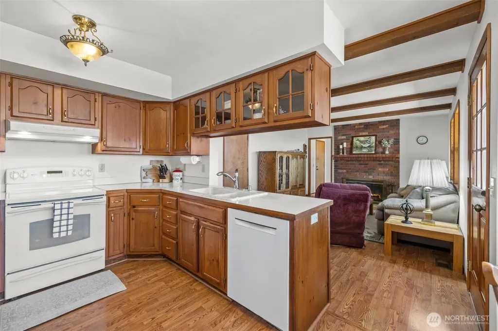 1809 E Woodhaven Lane Port Angeles WA 98362
