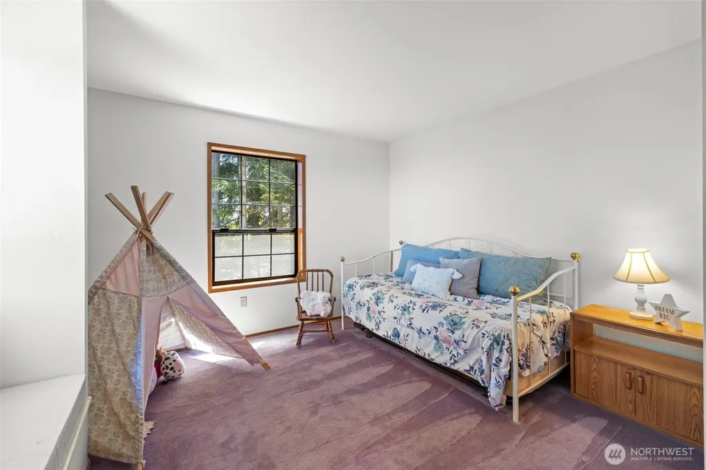 1809 E Woodhaven Lane Port Angeles WA 98362