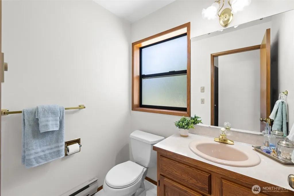 1809 E Woodhaven Lane Port Angeles WA 98362
