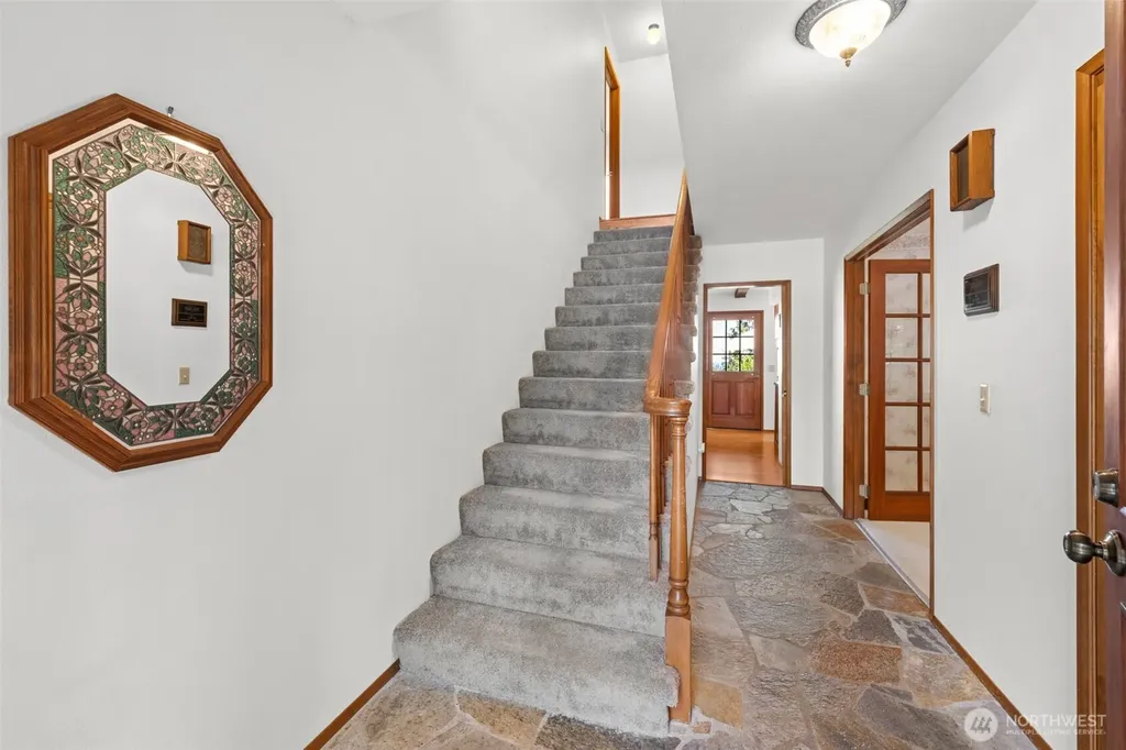 1809 E Woodhaven Lane Port Angeles WA 98362
