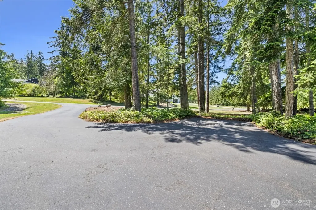 1809 E Woodhaven Lane Port Angeles WA 98362